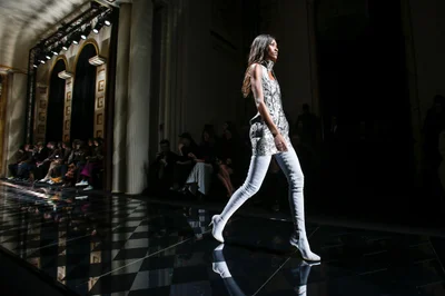 Look 19